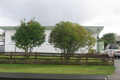 Photo of property in 16 Short Street, Papakura, 2110