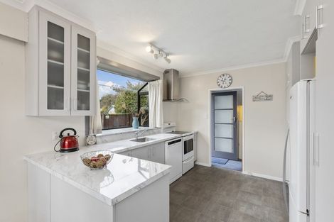 Photo of property in 14 Akron Grove, Totara Park, Upper Hutt, 5018