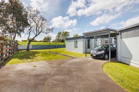 Photo of property in 9 Hollows Crescent, Takaro, Palmerston North, 4412