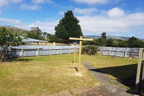 Photo of property in 16 Driver Crescent, Cannons Creek, Porirua, 5024