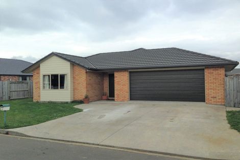 Photo of property in 19 Millbrook Place, Ashhurst, 4810