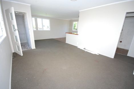 Photo of property in 6 Siska Place, Wattle Downs, Auckland, 2103