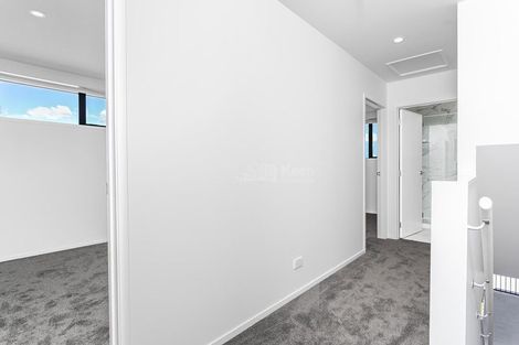 Photo of property in 1/21 Karamu Street, Te Atatu Peninsula, Auckland, 0610