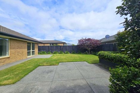 Photo of property in 10 Cyclamen Place, Aidanfield, Christchurch, 8025