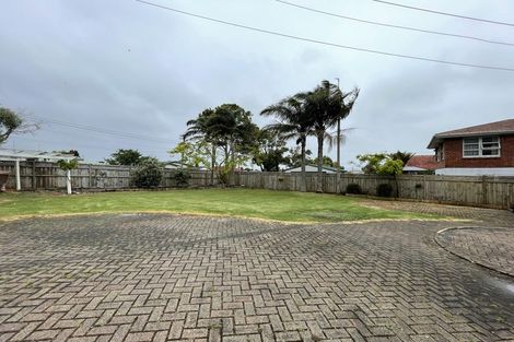 Photo of property in 57 Lynwood Road, New Lynn, Auckland, 0600