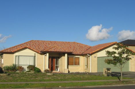 Photo of property in 102 Redcastle Drive, East Tamaki, Auckland, 2013
