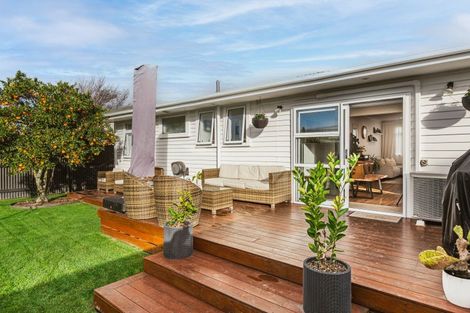 Photo of property in 19 Frickleton Street, Taradale, Napier, 4112