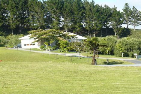 Photo of property in 5 Spicer Road, Cable Bay, 0420