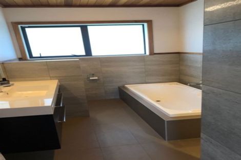 Photo of property in 8 Brenton Place, Whangamata, 3691