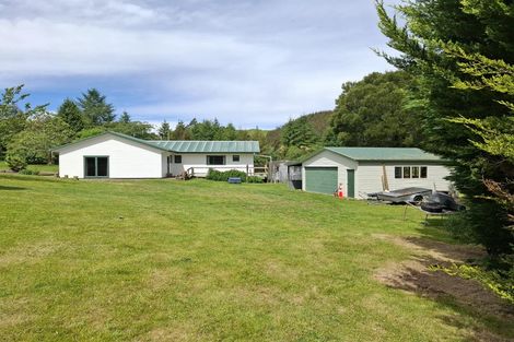 Photo of property in 227 Whangamata Road, Kinloch, Taupo, 3377