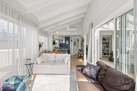 Photo of property in 6 Bureta Road, Otumoetai, Tauranga, 3110