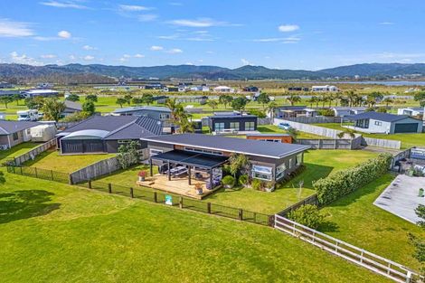 Photo of property in 171 Rangiora Crescent, Matarangi, Whitianga, 3592