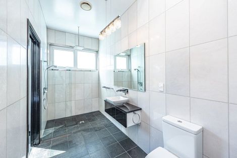 Photo of property in 35 Golf Vue Place, Castlecliff, Whanganui, 4501