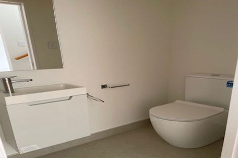 Photo of property in 22 Waipuhinui Way, Wiri, Auckland, 2104