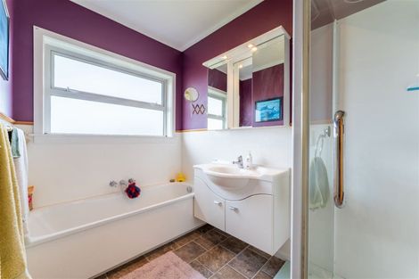 Photo of property in 215 Douglas Street, Highfield, Timaru, 7910