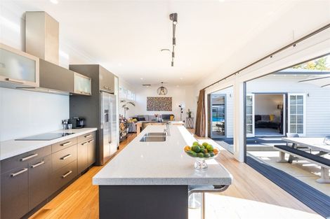 Photo of property in 47 Rangitane Street, Palmerston North, 4414