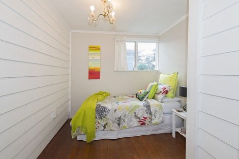 Photo of property in 8b Quest Terrace, Mount Roskill, Auckland, 1041