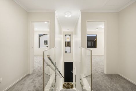 Photo of property in 38c Seymour Road, Sunnyvale, Auckland, 0612