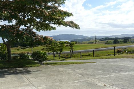 Photo of property in 5 Spicer Road, Cable Bay, 0420