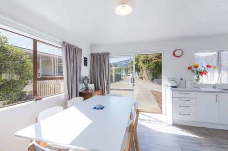 Photo of property in 1/11 Lichfield Street, Stoke, Nelson, 7011