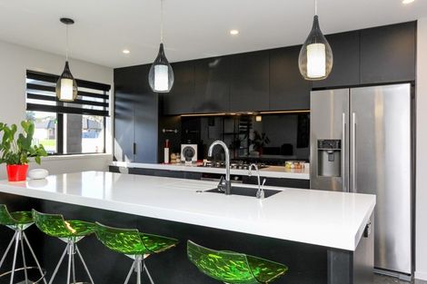 Photo of property in 40 Cyrus Street, Whalers Gate, New Plymouth, 4310