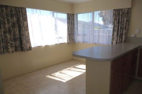 Photo of property in 14 Clement Place, Greenmeadows, Napier, 4112