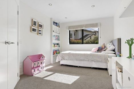 Photo of property in 22 Cresswell Place, Johnsonville, Wellington, 6037