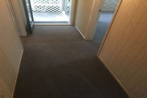 Photo of property in 1/28 Sequoia Place, Sunnynook, Auckland, 0620