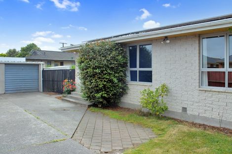 Photo of property in 2/39b Oakhampton Street, Hornby, Christchurch, 8042