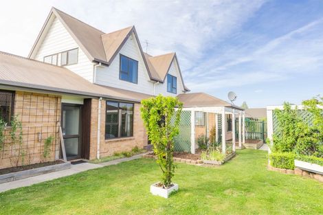 Photo of property in 2 Ben Nevis Drive, Broomfield, Christchurch, 8042