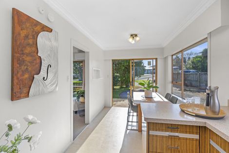 Photo of property in 1 Sunshine Rise, Raglan, 3225