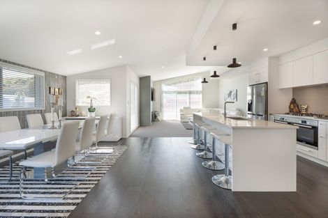 Photo of property in 10 Crompton Avenue, Churton Park, Wellington, 6037