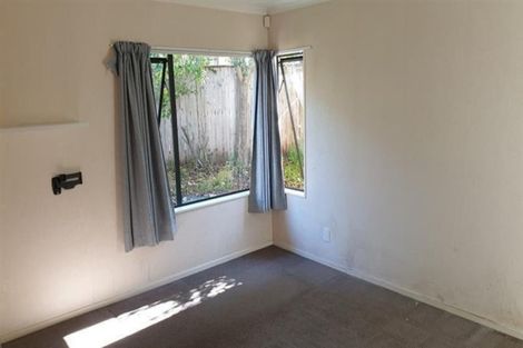Photo of property in 11 Sandwick Drive, Weymouth, Auckland, 2103