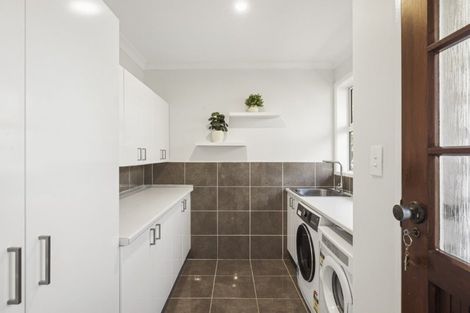 Photo of property in 16 Shelley Street, Otumoetai, Tauranga, 3110