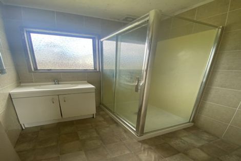 Photo of property in 16 Palmers Road, Clendon Park, Auckland, 2103