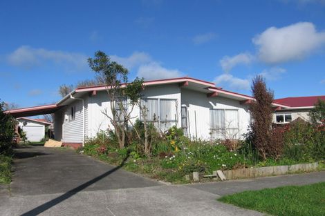Photo of property in 30 Geraldine Crescent, Cloverlea, Palmerston North, 4412