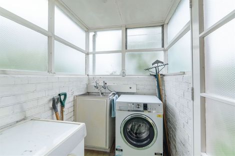 Photo of property in 2/49 Corunna Road, Milford, Auckland, 0620