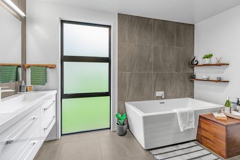 Photo of property in 28 Erskine Road, Maunu, Whangarei, 0110