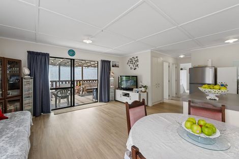 Photo of property in 78 Howard Road, Orere Point, Papakura, 2585