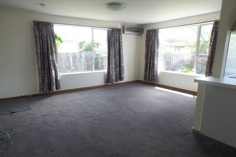 Photo of property in 2/6 James Condon Place, Redwood, Christchurch, 8051