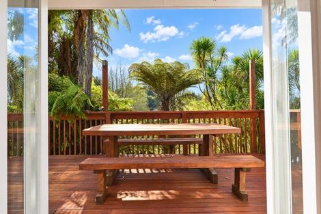 Photo of property in 18 Totara Drive, St Andrews, Hamilton, 3200