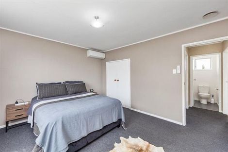 Photo of property in 2/121 Seymour Road, Sunnyvale, Auckland, 0612