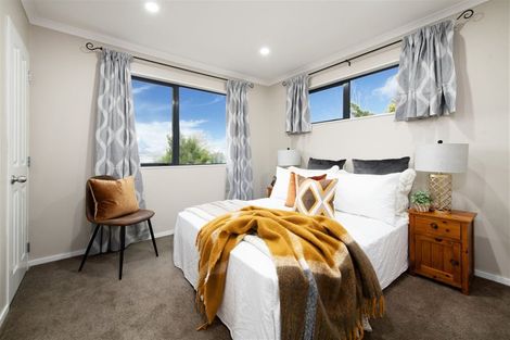 Photo of property in 348b Royal Road, Massey, Auckland, 0614