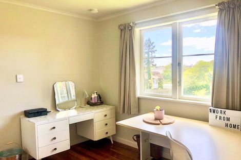 Photo of property in 5 Duncan Avenue, Te Atatu South, Auckland, 0610