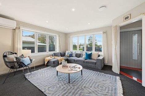 Photo of property in 1/397 Sawyers Arms Road, Harewood, Christchurch, 8051