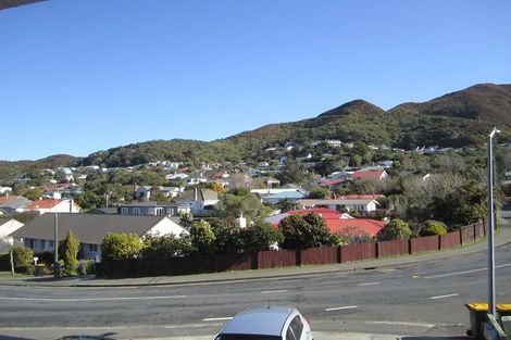 Photo of property in 2/10 Thurleigh Grove, Karori, Wellington, 6012