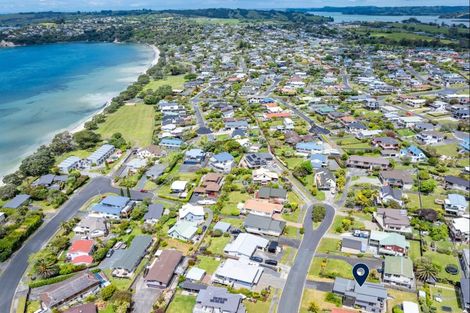 Photo of property in 9 Arohia Place, Snells Beach, 0920