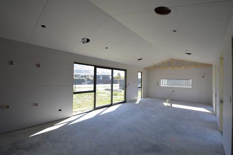 Photo of property in 13 Phoenix Place, Cromwell, 9310