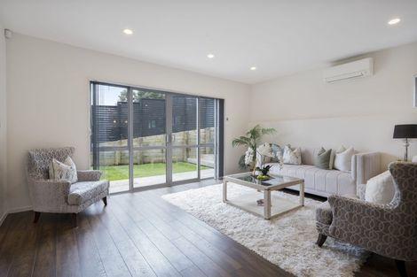 Photo of property in 25 View Road, Henderson, Auckland, 0612