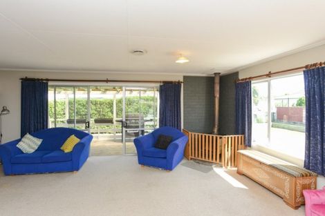 Photo of property in 25 Churchill Street, Waipukurau, 4200